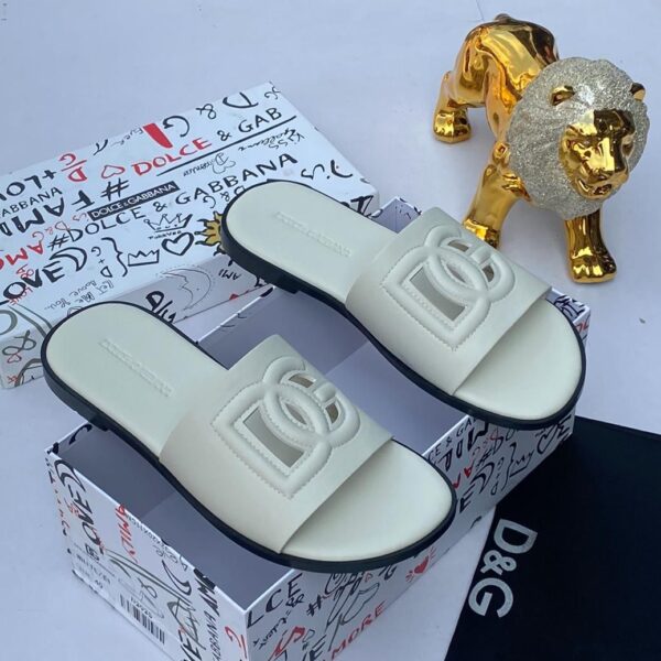 Dolce & Gabbana DG Logo Leather Slides – Signature Luxury at ArvoLuxury