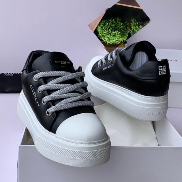 Givenchy Spectre Low-Top Sneakers in Black & White – Bold Luxury at ArvoLuxury