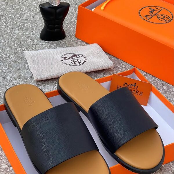Hermès Black “H” Cut Sandals – Oran/Chypre Style | ArvoLuxury