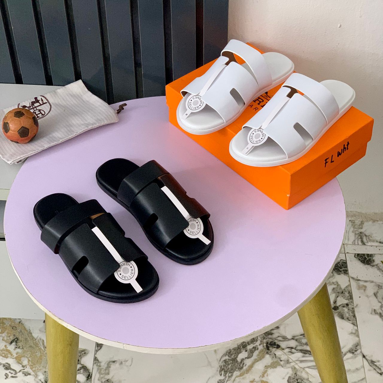 60b96967-1aae-463e-ab6a-5c283a92e7bd Hermès Men’s Sandals |Arvoluxury - Image 1