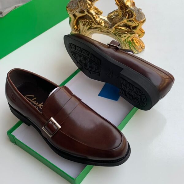 Clarks Buckle-Style Leather Loafers |Arvoluxury