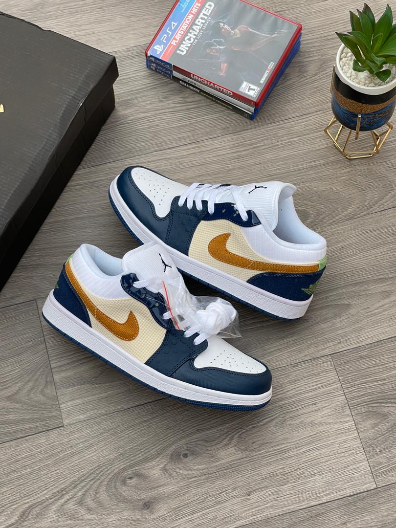 5996b585-84d0-4041-bca4-e2433feea900 Nike Air Jordan 1 Low SE Sneakers 'Available at Arvoluxury - Image 1